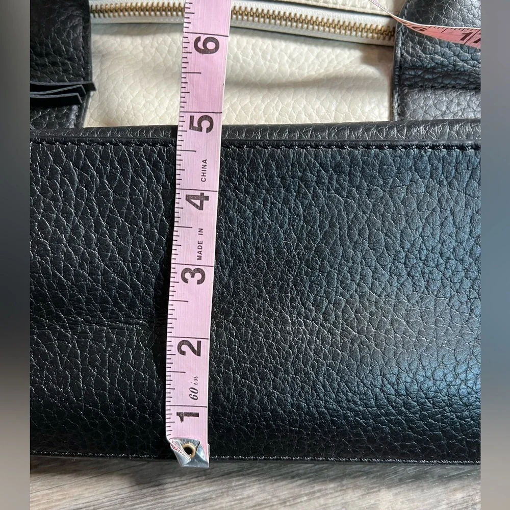 Kate Spade Super Cute Large Bag- Ton‎ of Space